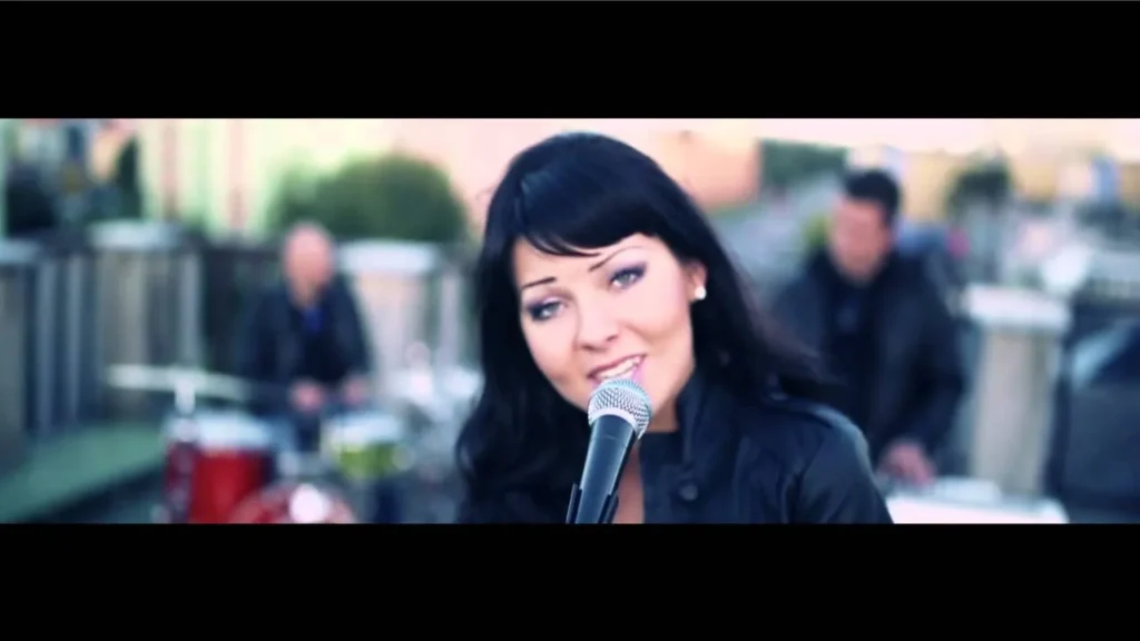 Ewa Kryza – Wymyśliłam nas | Teledyski Disco Polo Ewa Kryza - Wymyśliłam nas