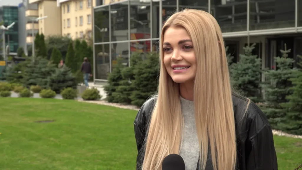 Edyta Folwarska: Chodzą różne pogłoski na temat Patryka Vegi, że jest niezwykle ekspresyjny i krzyczy na planie Edyta Folwarska: Chodzą różne pogłoski na temat Patryka Vegi, że jest niezwykle ekspresyjny i krzyczy na planie